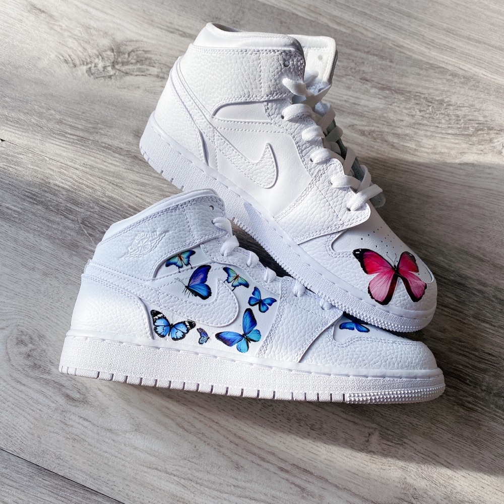 Air jordan AJ 1 mid custom butterfly 🦋 - Picture 4 of 8